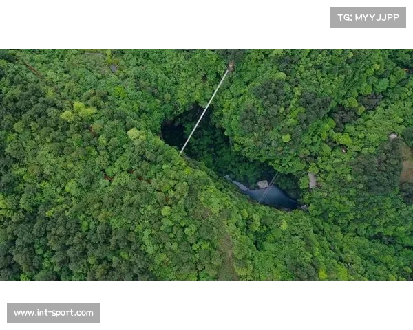 贵州猴耳天坑极限运动吸引游客，体育消费创新高